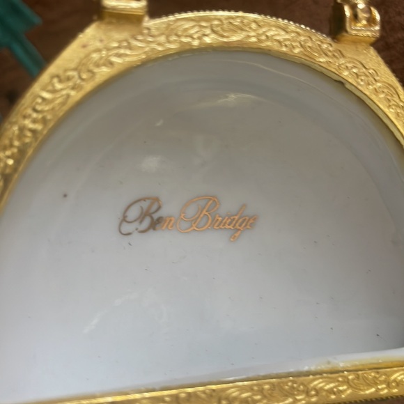 Ben Bridge 2006 Porcelain and Gold floral Purse. - Picture 5 of 10